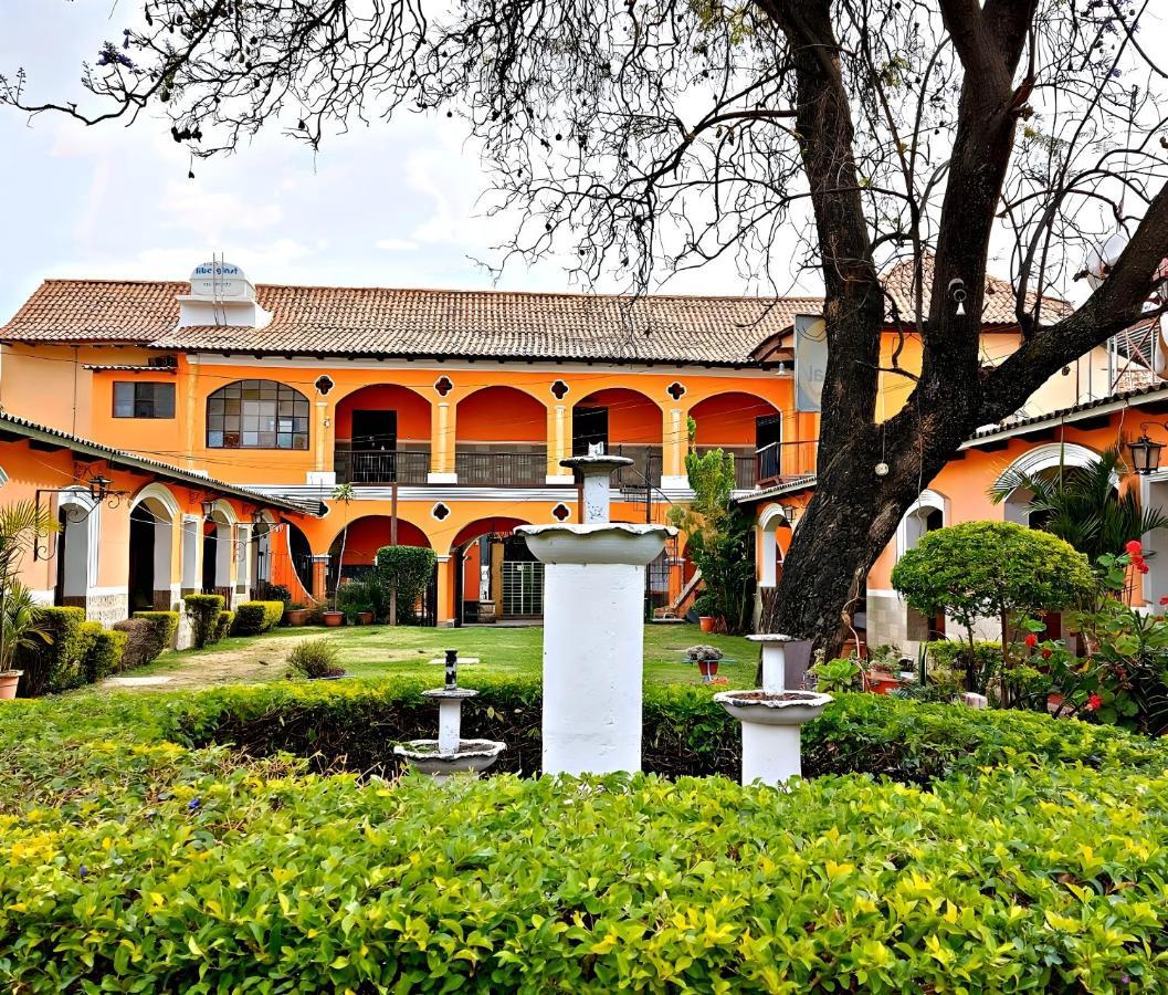 Naupa House Hostel Cochabamba Ngoại thất bức ảnh