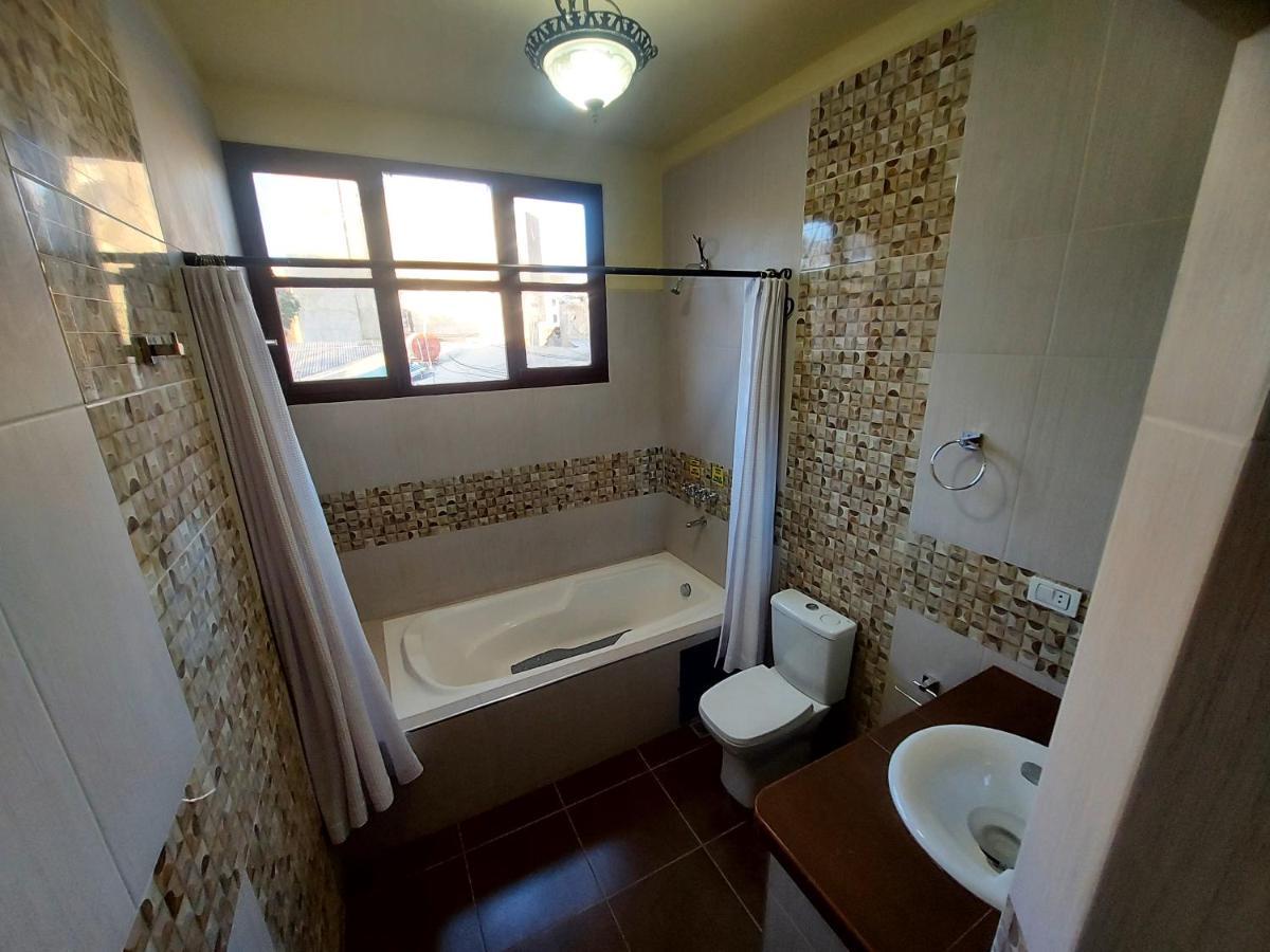 Naupa House Hostel Cochabamba Ngoại thất bức ảnh
